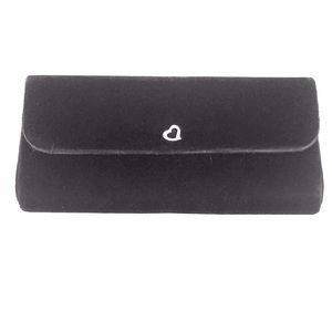 VTG VS Velvet Clutch